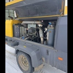 foto 14bar kompresor pryczepa doky 12m3/min Atlas Copco XAVS186